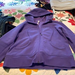 Lulu lemon sweat shirt